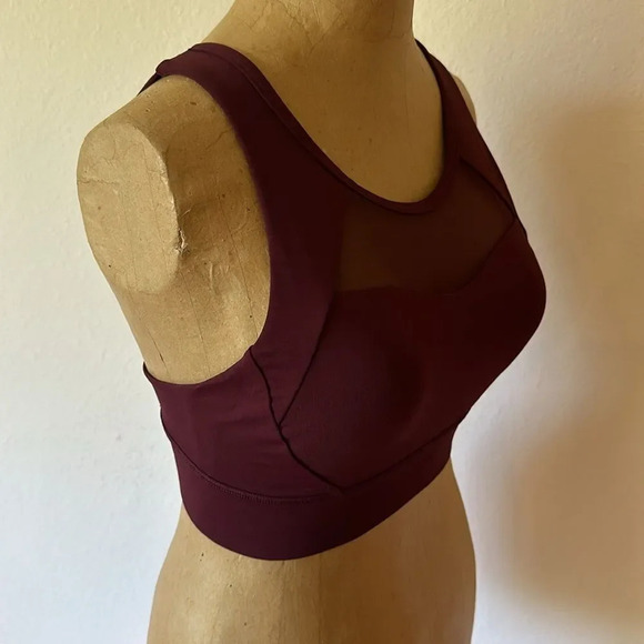 Lululemon sz 4 Breathe it In Bra *Medium Support, C/D Cup, great condition - Picture 5 of 12